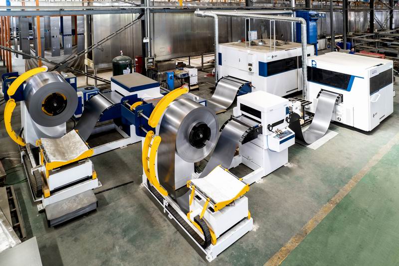 萊特全自動智能激光切割加工中作業(yè)中心 (3).jpg