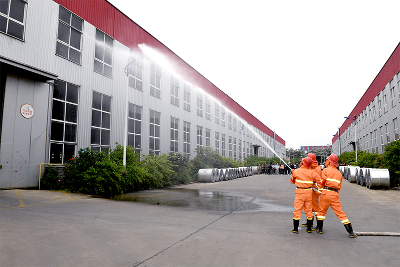 強(qiáng)化消防安全  開展消防演練 (3)_0000_圖層 1 拷貝.jpg