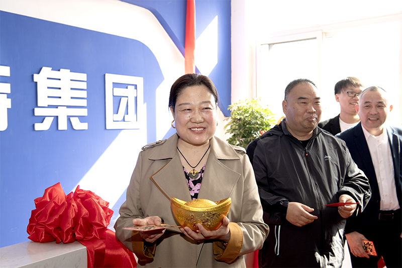 內(nèi)貿(mào)部喬遷開業(yè)_0002s_0009_DSC_2241.NEF.jpg 內(nèi)貿(mào)部喬遷開業(yè)_0002s_0009_DSC_2241.NEF.jpg